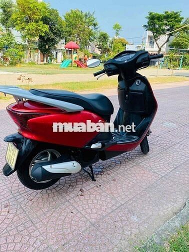 Honda Lead màu Đỏ