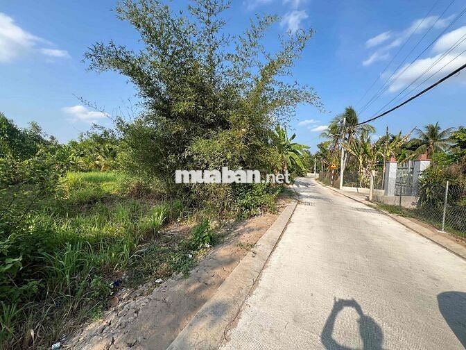 Bán đất có thổ cư mặt tiền đường xe tải 3,5 tấn