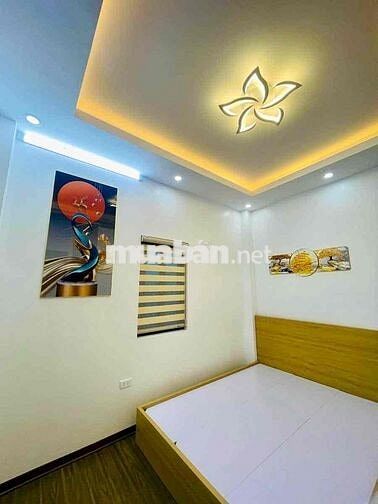 Gần ô tô phố Giáp Bát nhà đẹp 2 thoáng dân xây ở ngay 49m2 x5T giá nhỉ