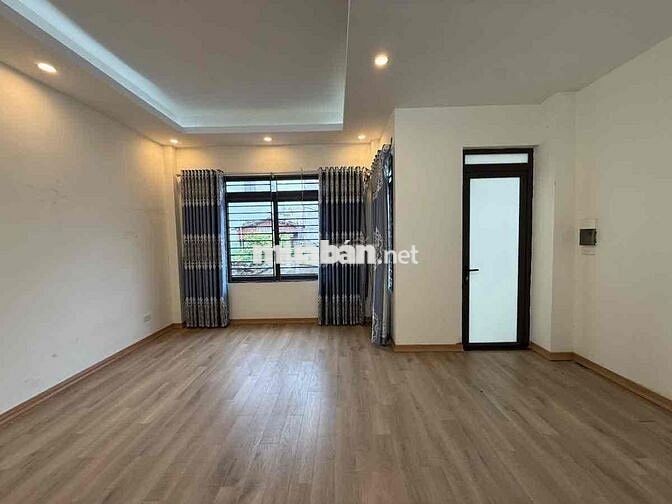 Gần ô tô đỗ phố Vĩnh Hưng nhà đẹp dân xây 2 thoáng nông thông 35m2 x5T