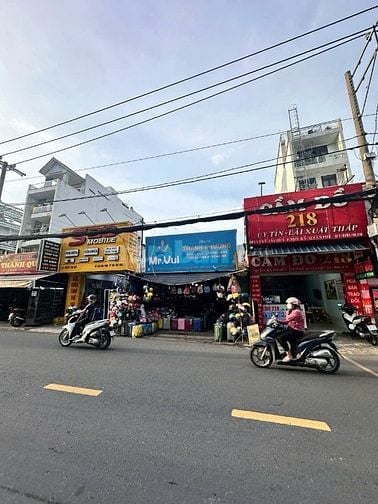 MTKD Tân Kỳ Tân Quý gần Lê Trọng Tấn. DT: 6.4mX30m.