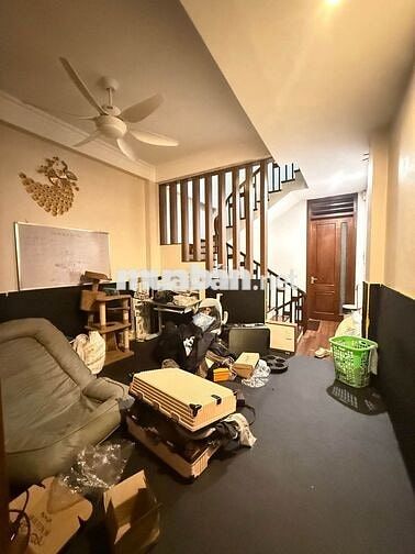 NHÀ KIM ĐÔNG, Ô TÔ, SỔ ĐỎ NỞ HẬU 61M, GIÁ TRÊN 15 TỶ CÓ THƯƠNG LƯỢNG.