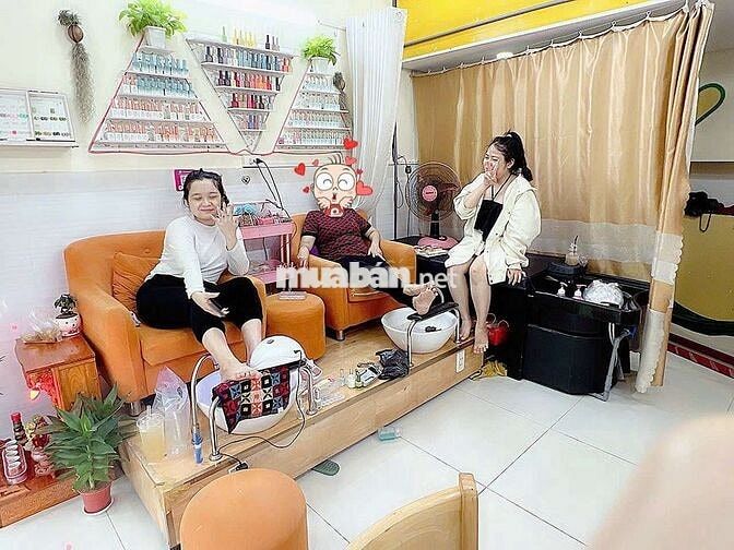 SANG TIỆM NAIL MT PHAN HUY ÍCH - TÂN BÌNH