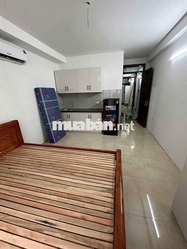 Bán nhà chính chủ mới đẹp phố Lĩnh Nam 50m2, 5 Tầng, 8 Phòng khép kín 