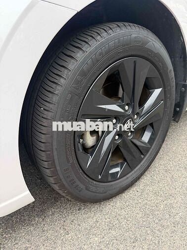 Hyundai Elantra 2022 Đặc Biệt Trắng