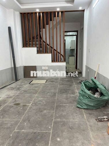 Bán nhà chính chủ mới đẹp phố Lĩnh Nam 50m2, 5 Tầng, 8 Phòng khép kín 