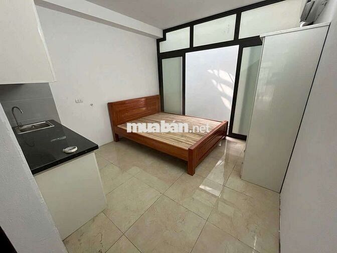 Bán nhà chính chủ mới đẹp phố Lĩnh Nam 50m2, 5 Tầng, 8 Phòng khép kín 