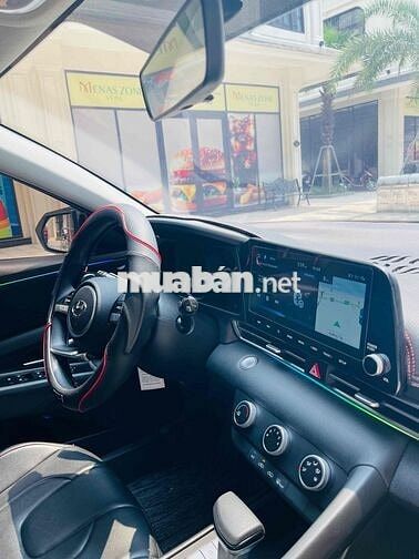 Hyundai Elantra 2024 1.6 18.000km Trắng