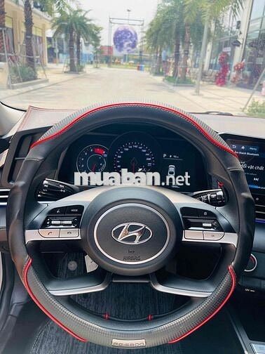 Hyundai Elantra 2024 1.6 18.000km Trắng