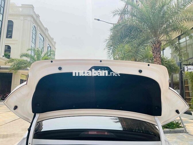 Hyundai Elantra 2024 1.6 18.000km Trắng