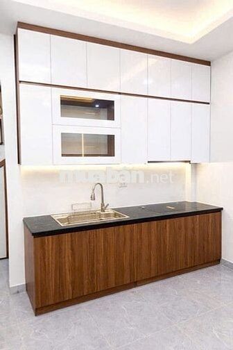 10.5 TỶ - HIẾM CẦU GIẤY - 37m x mt 6m x 5T - NHÀ ĐẸP - LÔ GÓC- KDOANH 