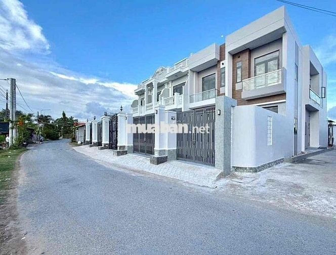✅bán nhanh căn nhà mặt tiền ấp vh lộc tiền,xã Mỹ Lộc. Cách 835a đúng 1