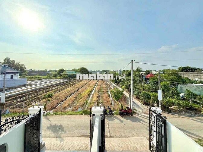 ✅bán nhanh căn nhà mặt tiền ấp vh lộc tiền,xã Mỹ Lộc. Cách 835a đúng 1