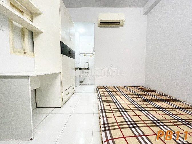 FULL NỘI THẤT NGAY NGÃ 4 LÊ VĂN SỸ - HUỲNH VĂN BÁNH 