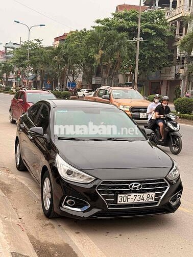 Hyundai Accent Đen 5 chỗ