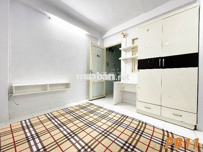 FULL NỘI THẤT NGAY NGÃ 4 LÊ VĂN SỸ - HUỲNH VĂN BÁNH 