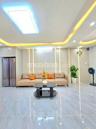 Bán Nhà Trệt Lầu Mới Đẹp 3 P.Ngủ _ Sổ Hồng Riêng _ Hẻm 1716 HTP