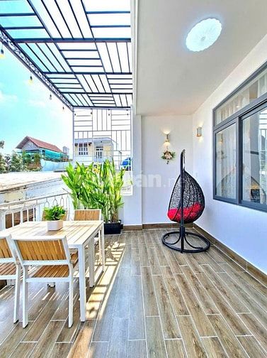 Bán Nhà Trệt Lầu Mới Đẹp 3 P.Ngủ _ Sổ Hồng Riêng _ Hẻm 1716 HTP