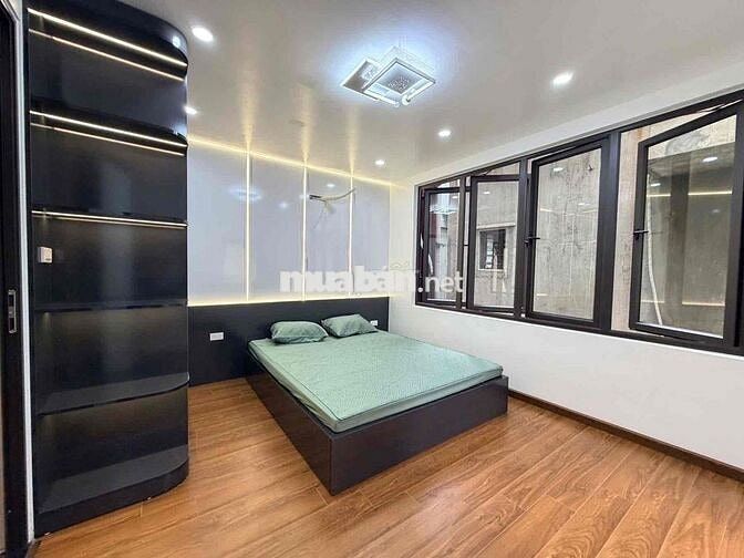 HƠN 6 Tỷ - TÔN ĐỨC THẮNG - 28m x mt4,5 x 4T - LÔ GÓC