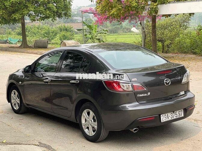 Mazda 3 Xám 5 chỗ Số tự động