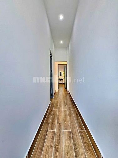 Bán Nhà Trệt Lầu Mới Đẹp 3 P.Ngủ _ Sổ Hồng Riêng _ Hẻm 1716 HTP