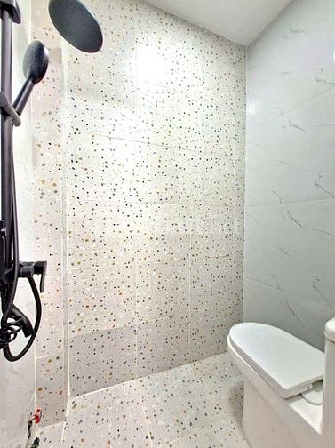Bán Nhà Trệt Lầu Mới Đẹp 3 P.Ngủ _ Sổ Hồng Riêng _ Hẻm 1716 HTP