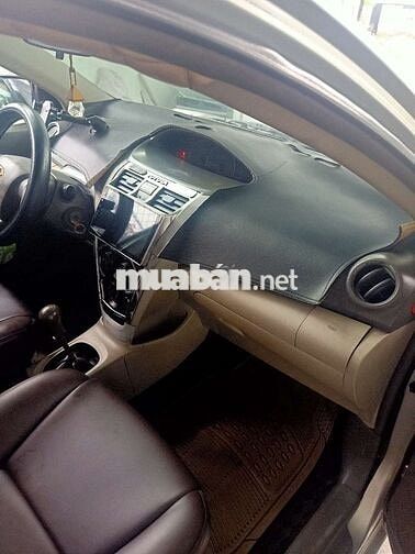 Toyota Vios 1.5E Bạc