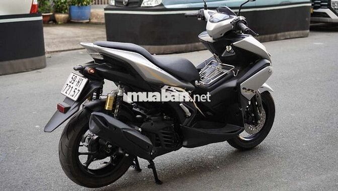 Yamaha NVX 155 ABS Smartkey Bạc Nhám - BSSG