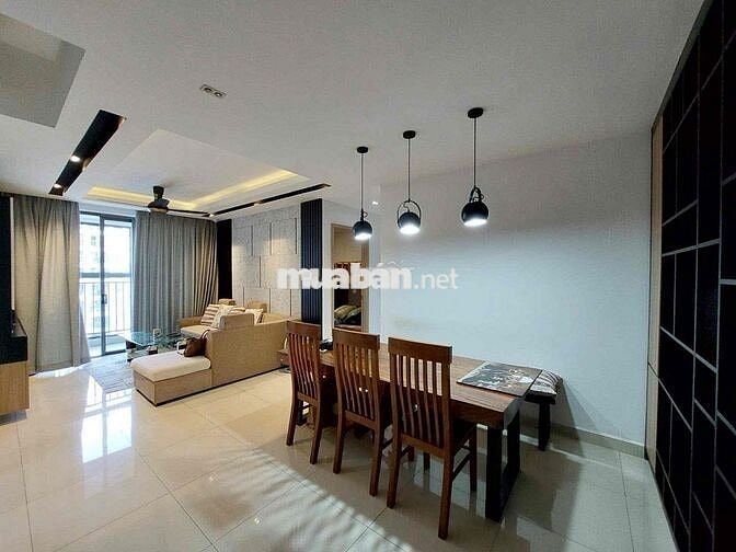 chung cư 3 phòng ngủ 2WC. gần sân bay Tân Sơn Nhất. Botanica Premier