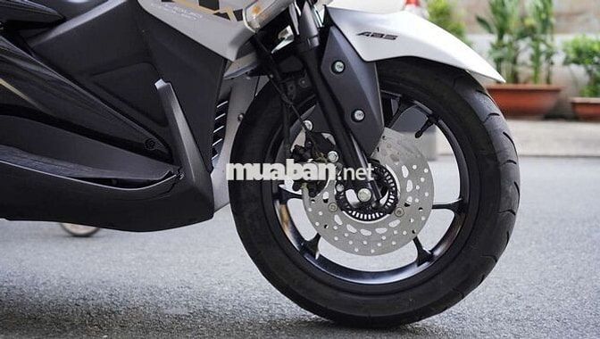 Yamaha NVX 155 ABS Smartkey Bạc Nhám - BSSG