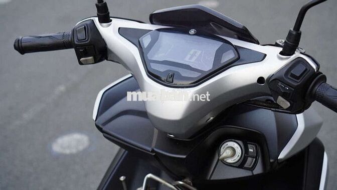 Yamaha NVX 155 ABS Smartkey Bạc Nhám - BSSG