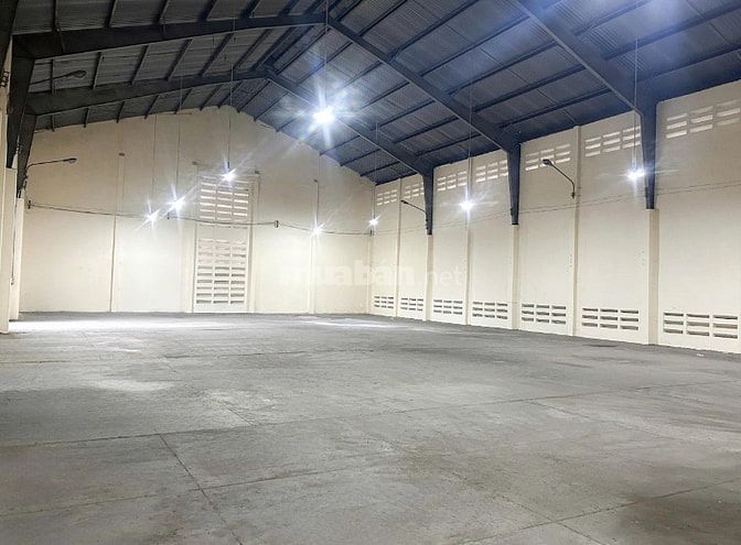 Kho+Bãi 3400m2 kế QL22 đi Tây Ninh 35P, TSN 45p, khẩu Mộc Bài 90p 5Xtr