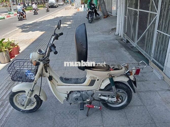Honda Chaly 78/70 cc Trắng kem