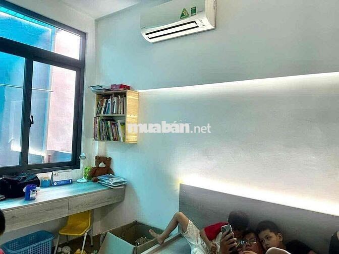 HẺM 3 GÁC, CMT8, QUẬN 10 DTCN:27m2, NHỈNH 4 TỶ