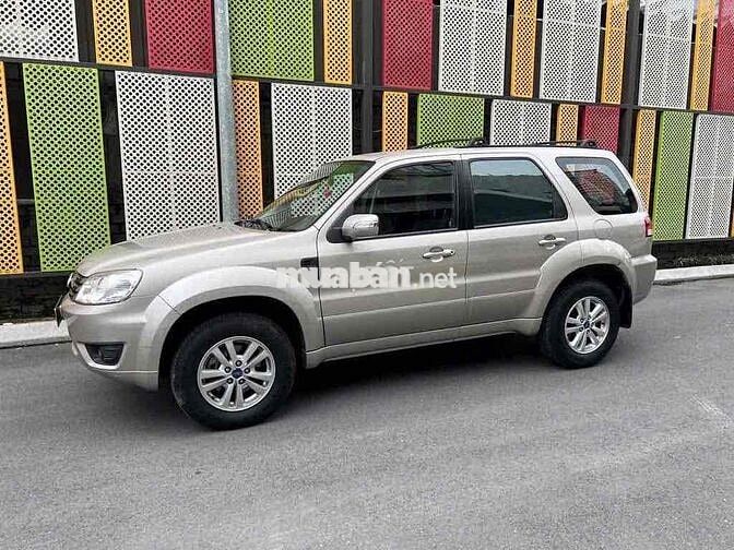 Ford Escape 2009 Vàng cát 32.000km