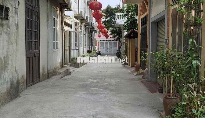 Bán nhà Huỳnh Cung Yên Ngưu gần Linh Đàm, thang máy,ô tô đỗ
