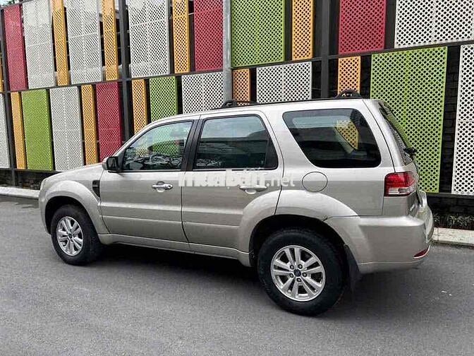 Ford Escape 2009 Vàng cát 32.000km
