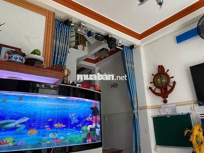 NHÀ 5 PN - KẾ UEH - DT 25TR/TH - SÁT MẶT TIỀN - NGUYỄN TRI PHƯƠNG, Q10