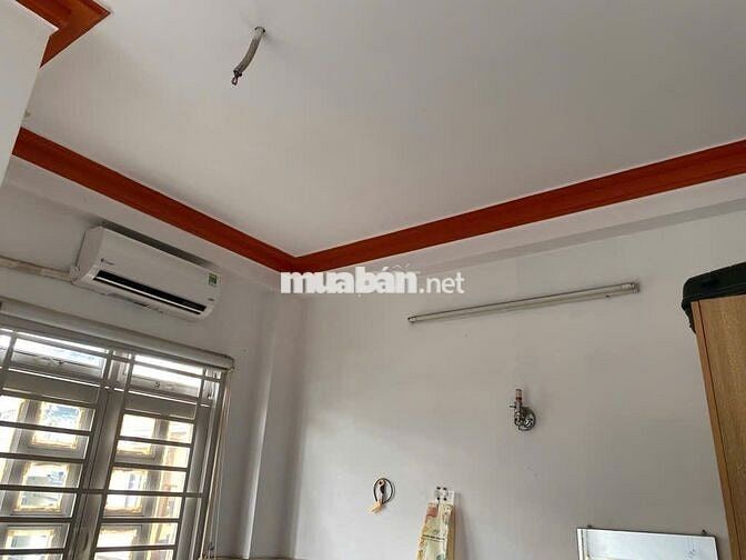 NHÀ 5 PN - KẾ UEH - DT 25TR/TH - SÁT MẶT TIỀN - NGUYỄN TRI PHƯƠNG, Q10