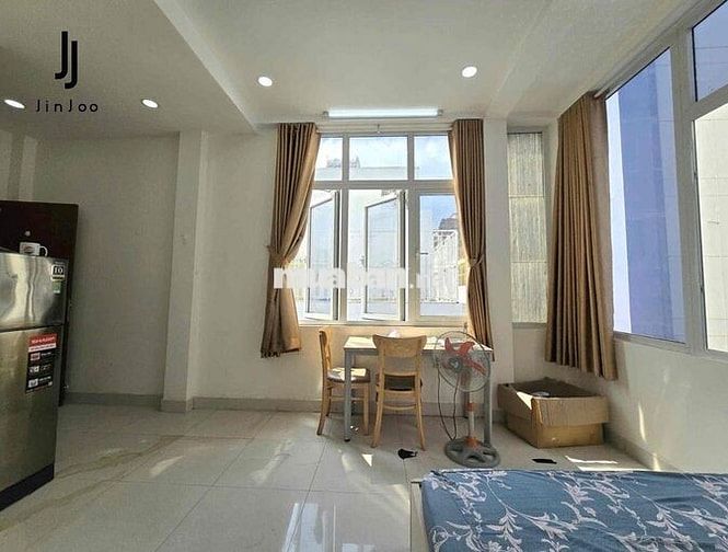 TRỐNG SẴN CẦN CHO THUÊ CĂN STUDIO CỬA SỔ TRỜI FULL NGAY TRUNG TÂM Q1-4