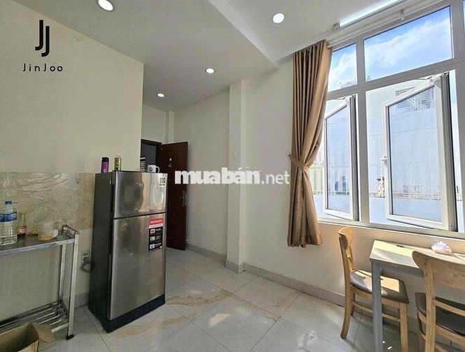 TRỐNG SẴN CẦN CHO THUÊ CĂN STUDIO CỬA SỔ TRỜI FULL NGAY TRUNG TÂM Q1-4