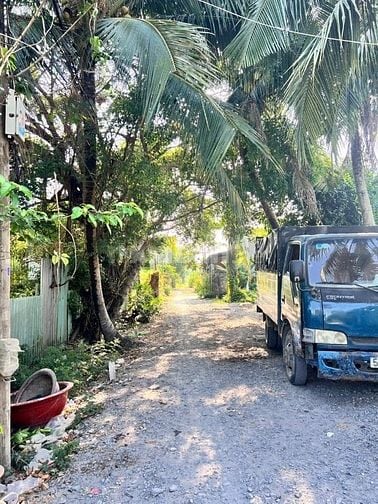 MT đường vòng cung Tây Bắc (đường 40m có 6 làn xe) giá đầu tư X đôi.
