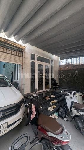 Bán biệt thự Dương Quảng Hàm sát bên bờ Kênh Tham Lương, dt 7x 20m
