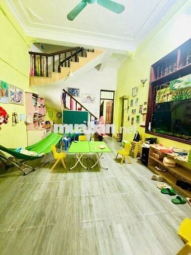 Nhà riêng 85m2 xây 4 tầng mặt ngõ Phạm Văn Đồng _SĐCC_ Gara ô tô