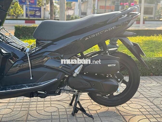 Honda Air Blade 125 Đen bóng