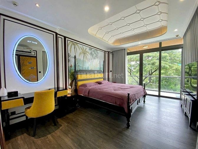 Bán nhà đường số 25 P Tân Phong Quận 7. DT 7x20m View công viên , PMH