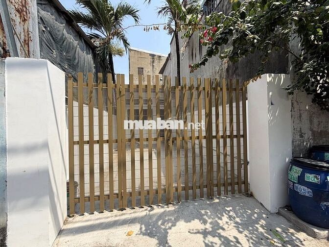 Cho thuê nhà nguyên căn Linh Trung giá rẻ sân rộng tiện đậu ô tô