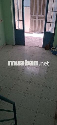 NHÀ NHỎ LONG AN CHO THUÊ: 1 TRỆT, 2 LẦU , SÂN THƯỢNG