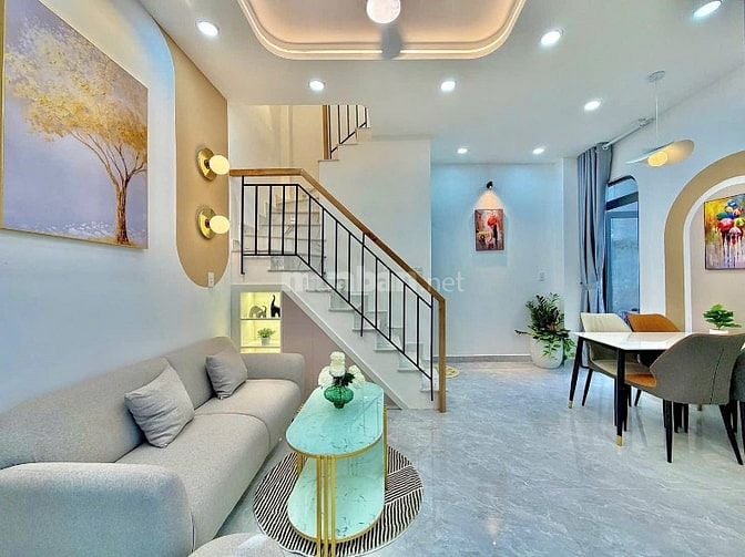 🍀🍀🍀 Cách Mặt Tiền 1 Căn Nhà - Đường Lê Quang định , p11 Q. BThah