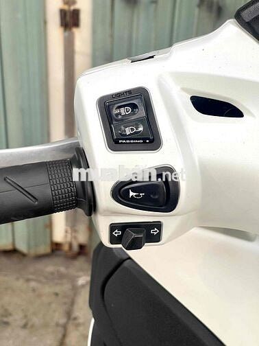 SH 300i ABS nhập Ý 2012